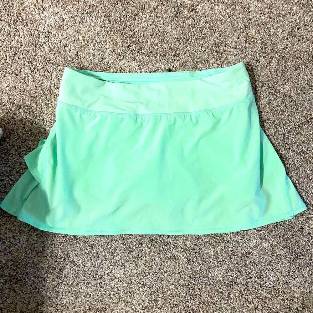 LuluLemon skirt size 6